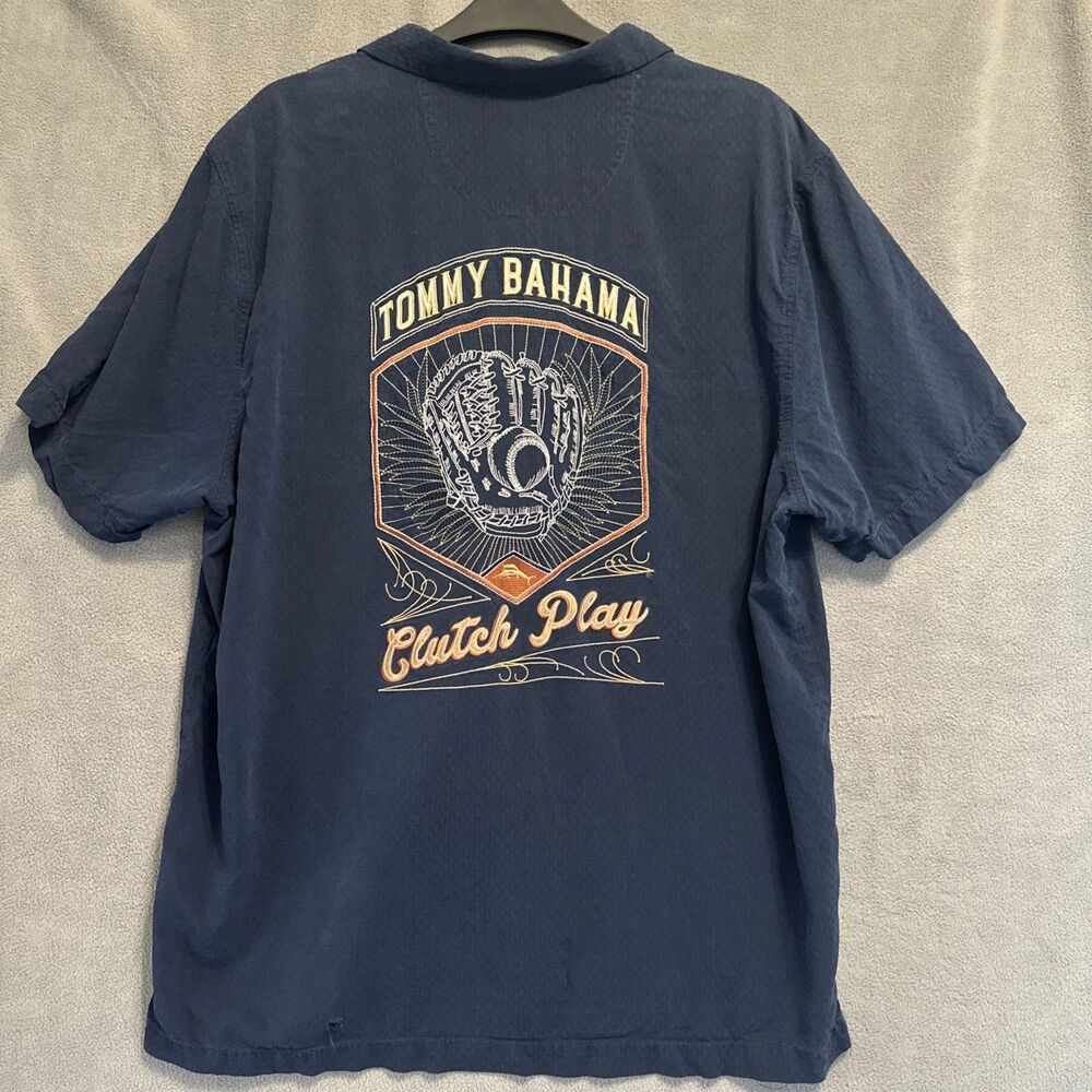 Tommy Bahama NY Yankees Embroidered 100% Silk Camp Shirt Mens XL Blue *flaw